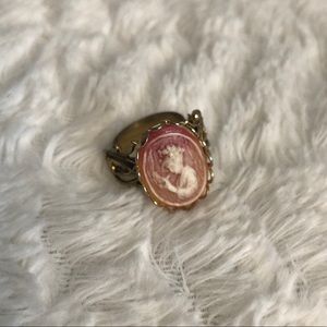 Vintage Cameo ring